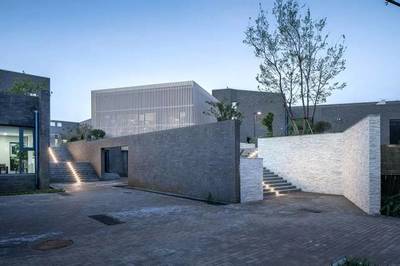 山东青年政治学院科研创新区 / 山东建筑大学建筑城规学院+山东建大建筑规划设计研究院