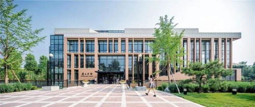 清华大学女生持续尬舞的背后,请别再消费名校口碑了