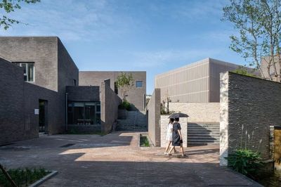 山东青年政治学院科研创新区 多机构协作下的建筑实践典范